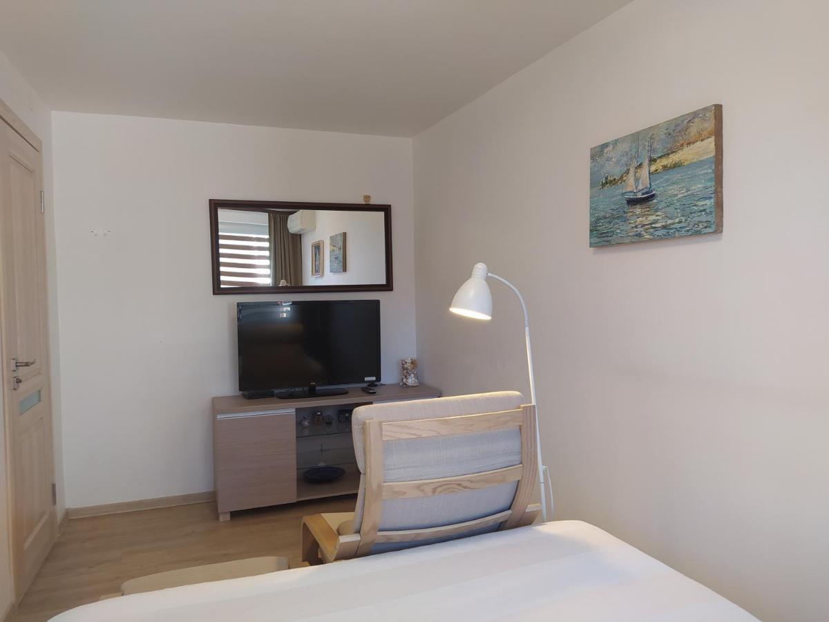 Nidos Laivas Apartment Bagian luar foto